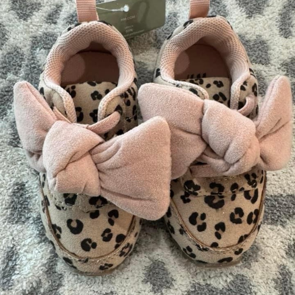 H&M leopard shoes